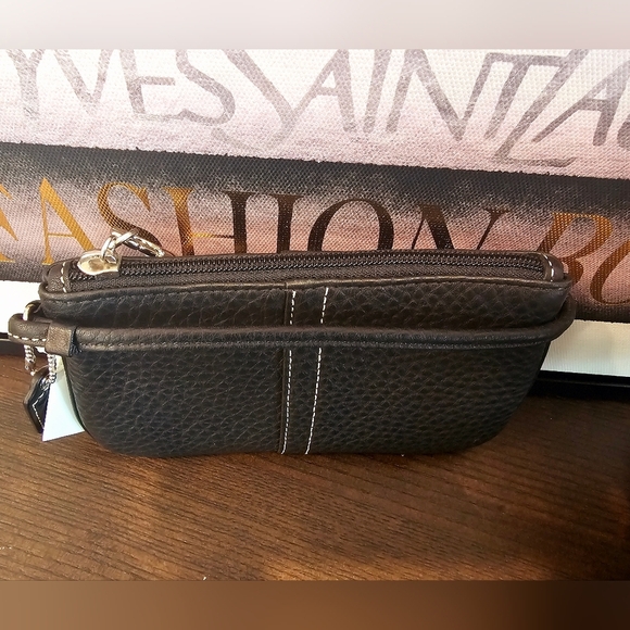Coach Black Leather Wristlet - Picture 4 of 6